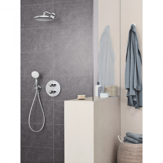 Верхний душ с настенным кронштейном Grohe Tempesta (260000) Верхний душ с настенным кронштейном Grohe Tempesta (260000)