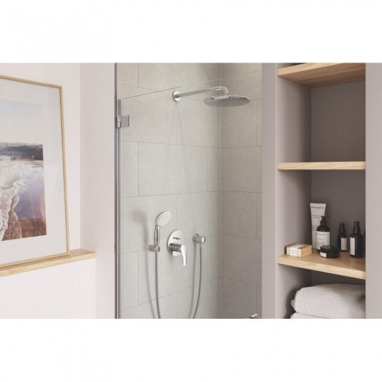 Верхний душ с настенным кронштейном Grohe Tempesta (260000) Верхний душ с настенным кронштейном Grohe Tempesta (260000)