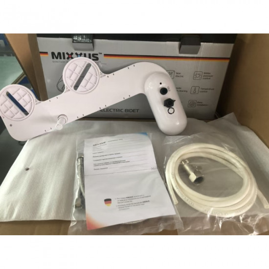 Накладка под крышку унитаза Mixxus Premium TCB-01 Универсальная, с вbuilt-гиеничным душем (MP6)