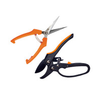 Набор садовых инструментов Polax секатор храповый и садовые ножницы 190 мм (770-17) Набор садовых инструментов Polax секатор храповый и садовые ножницы 190 мм (770-17)