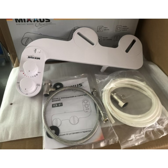 Накладка під кришку унітазу Mixxus Premium TCB-01 Універсальна, з вбудованим гігієнічним душем (MP6