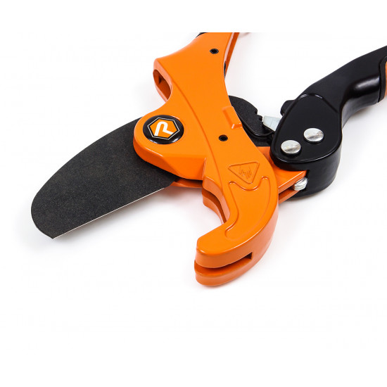 Труборіз Polax Profi для ПП та ПВХ труб 3-42 мм (25-013)